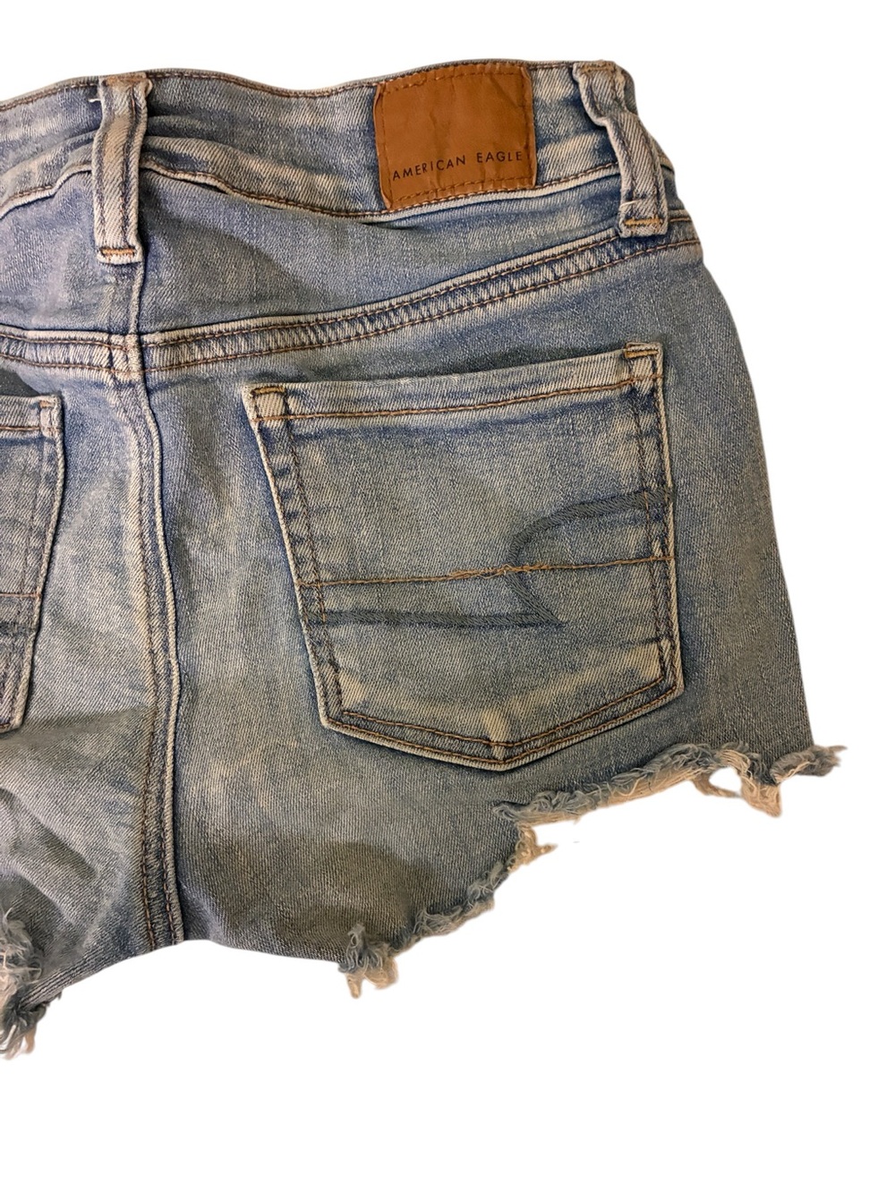 American Eagle | Distressed lightwash crochet detail denim shorts size 0 - Picture 9 of 11